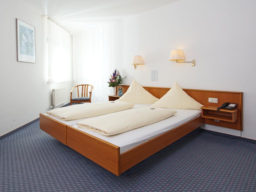 City Hotel Mark Michelstadt Room photo